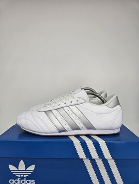 Adidas Women's Taekwondo JS1192 White Silver Metallic Gum Shoes Size 6.5 New